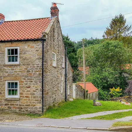 Hollyside Cottage, York
